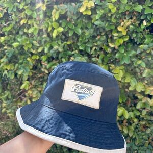 ✨San Diego Padres reversible bucket hat